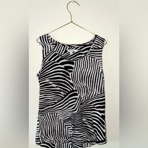 Chicos black and white simple top.